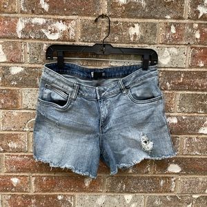 Kut From The Kloth Gidget cut off shorts size 10